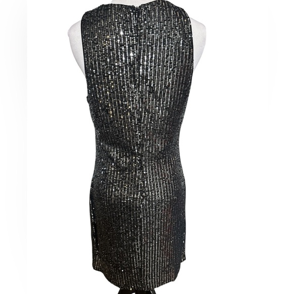 Elegant Black Sequin Dress - Picture 2 of 2